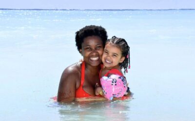Voyager avec un enfant ayant des problèmes de santé, c’est possible : L’histoire de notre fille.